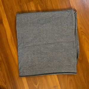 Lululemon Customizable Snap Scarf